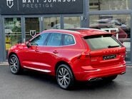 Volvo XC60 B5 INSCRIPTION AWD MHEV 10
