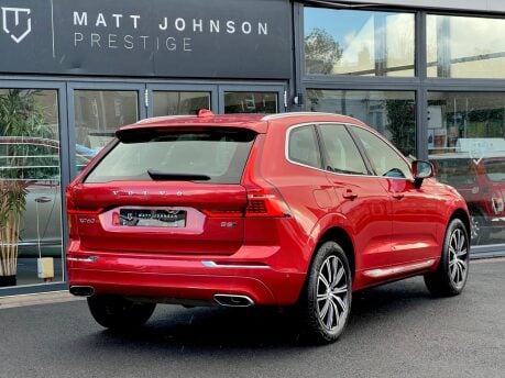 Volvo XC60 B5 INSCRIPTION AWD MHEV 2