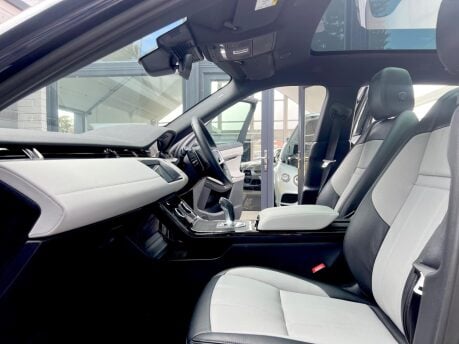 Land Rover Range Rover Evoque R-DYNAMIC SE MHEV 9