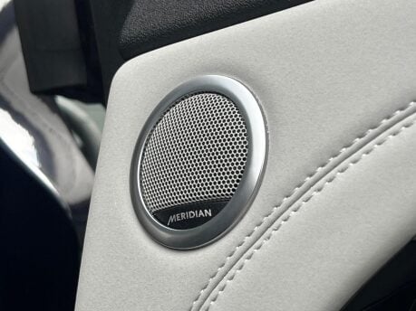 Land Rover Range Rover Evoque R-DYNAMIC SE MHEV 20