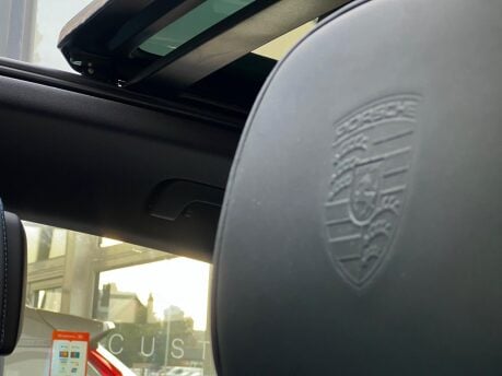 Porsche Macan 2.9T V6 S PDK 4WD Euro 6 (s/s) 5dr 37