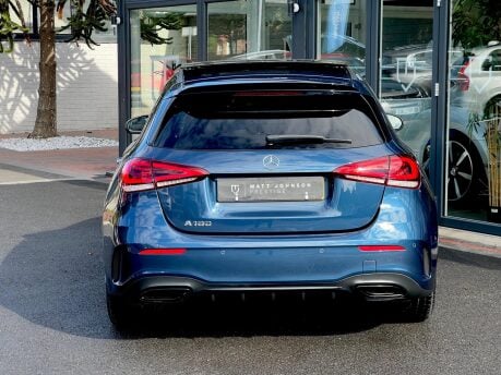 Mercedes-Benz A Class A 180 AMG LINE EDITION PREMIUM PLUS 14