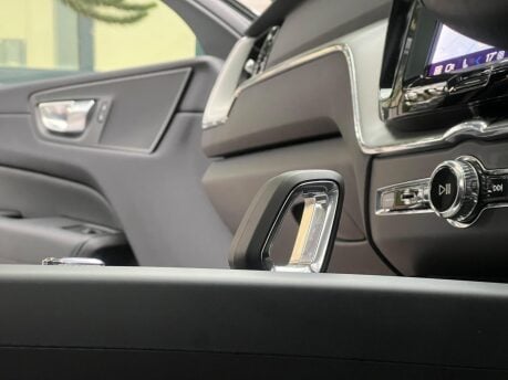 Volvo XC60 RECHARGE T6 CORE AWD 6