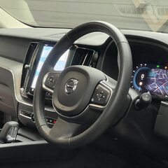 Volvo XC60 RECHARGE T6 CORE AWD 4