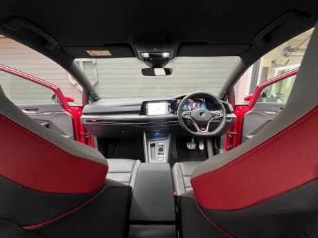 Volkswagen Golf GTI TSI DSG 8