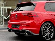 Volkswagen Golf GTI TSI DSG 12