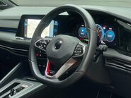 Volkswagen Golf GTI TSI DSG 34