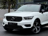 Volvo XC40 T3 R-DESIGN 28