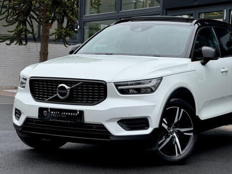 Volvo XC40 T3 R-DESIGN 28