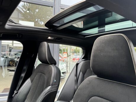 Volvo XC40 T3 R-DESIGN 26