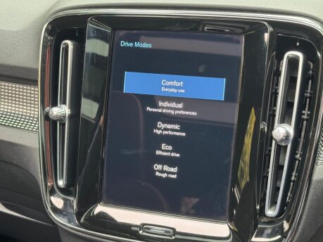 Volvo XC40 T3 R-DESIGN 47