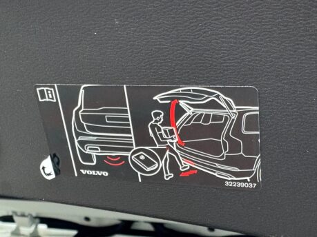 Volvo XC40 T3 R-DESIGN 20