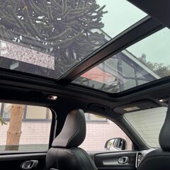 Volvo XC40 T3 R-DESIGN 1