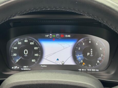 Volvo XC40 T3 R-DESIGN 22