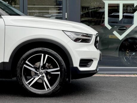 Volvo XC40 T3 R-DESIGN 17
