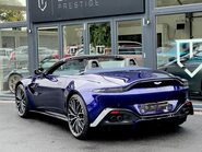 Aston Martin Vantage V8 ROADSTER 2