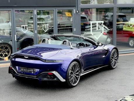 Aston Martin Vantage V8 ROADSTER 26