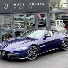 Aston Martin Vantage V8 ROADSTER 4