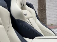 Aston Martin Vantage V8 ROADSTER 11