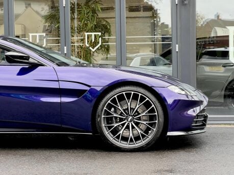 Aston Martin Vantage V8 ROADSTER 42