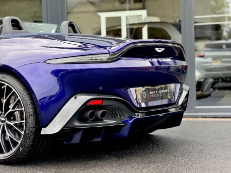 Aston Martin Vantage V8 ROADSTER 8