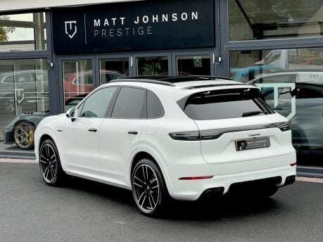 Porsche Cayenne V6 PLATINUM EDITION 25