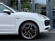Porsche Cayenne V6 PLATINUM EDITION 30