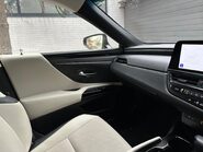 Lexus Es 300H 26