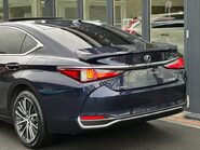 Lexus Es 300H 27