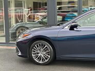Lexus Es 300H 35