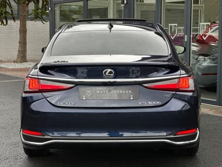 Lexus Es 300H 31