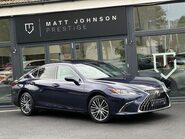 Lexus Es 300H 22