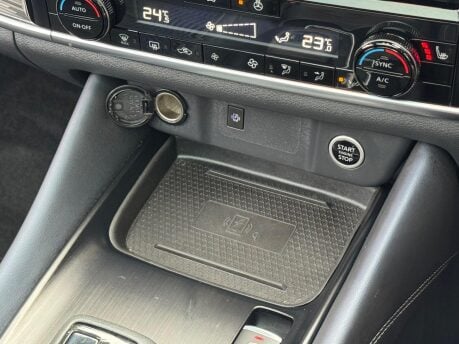 Nissan Qashqai DIG-T TEKNA DCT MHEV 44