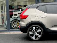 Volvo XC40 RECHARGE T4 R-DESIGN 27