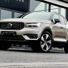 Volvo XC40 RECHARGE T4 R-DESIGN 4