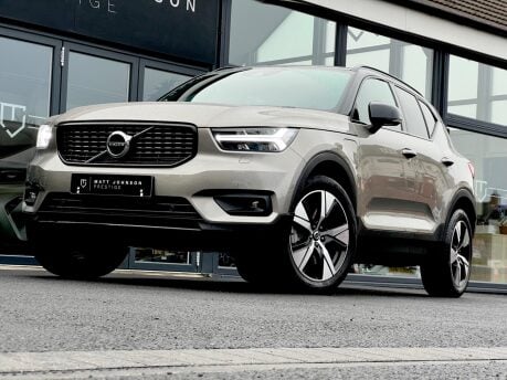 Volvo XC40 RECHARGE T4 R-DESIGN 5