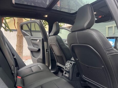 Volvo XC40 RECHARGE T4 R-DESIGN 14
