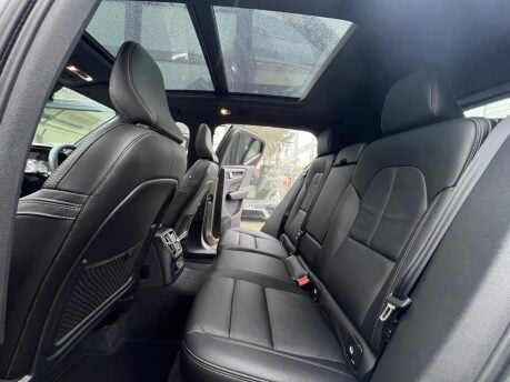 Volvo XC40 RECHARGE T4 R-DESIGN 20