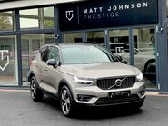 Volvo XC40 RECHARGE T4 R-DESIGN 26