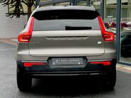Volvo XC40 RECHARGE T4 R-DESIGN 8