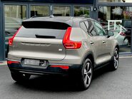 Volvo XC40 RECHARGE T4 R-DESIGN 16