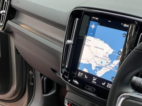 Volvo XC40 RECHARGE T4 R-DESIGN 9