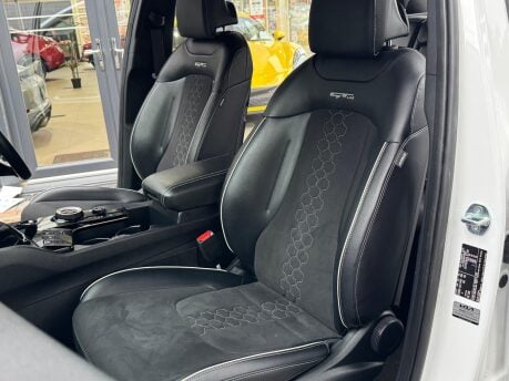 Kia Sportage GT-LINE 2