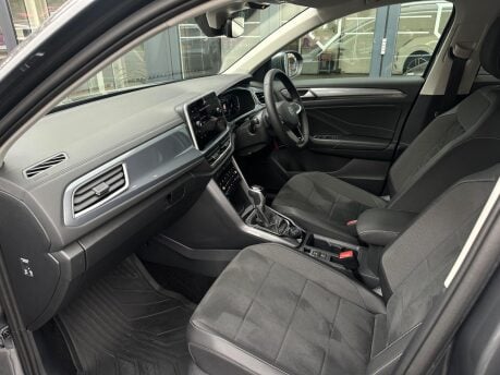 Volkswagen T-Roc STYLE TSI 4MOTION DSG 42