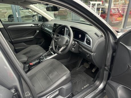 Volkswagen T-Roc STYLE TSI 4MOTION DSG 17
