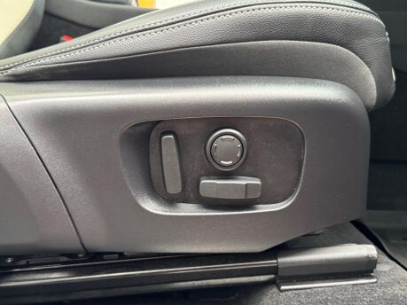 Land Rover Discovery Sport R-DYNAMIC SE PHEV 48