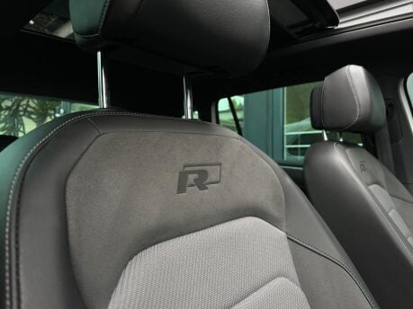 Volkswagen Tiguan 1.5 TSI EVO R-Line Tech DSG Euro 6 (s/s) 5dr 4