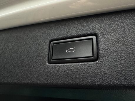 Volkswagen Tiguan 1.5 TSI EVO R-Line Tech DSG Euro 6 (s/s) 5dr 28