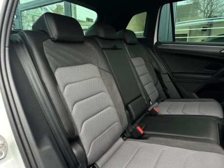 Volkswagen Tiguan 1.5 TSI EVO R-Line Tech DSG Euro 6 (s/s) 5dr 19