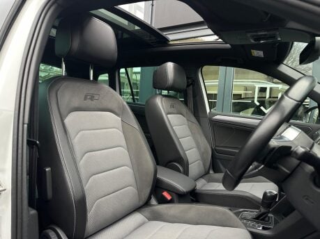 Volkswagen Tiguan 1.5 TSI EVO R-Line Tech DSG Euro 6 (s/s) 5dr 17